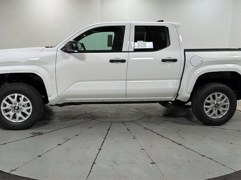 New 2026 Toyota Tacoma SR image 8