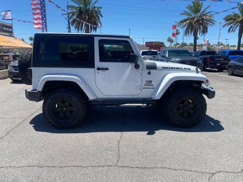 Used 2013 Jeep Wrangler Sport AWD/4WD image 4