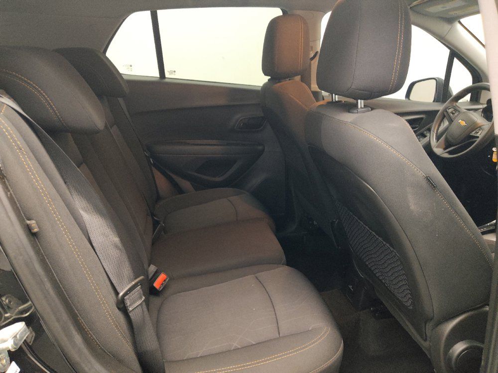 Used 2020 Chevrolet Trax LT FWD image 19