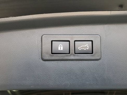 Used 2024 Subaru Outback Premium AWD/4WD image 12