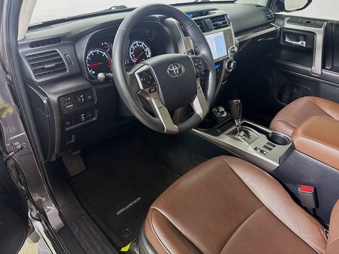 Used 2022 Toyota 4Runner Limited AWD/4WD image 10