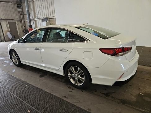 Used 2018 Hyundai Sonata Limited w/ Limited Ultimate Package 03 FWD image 12