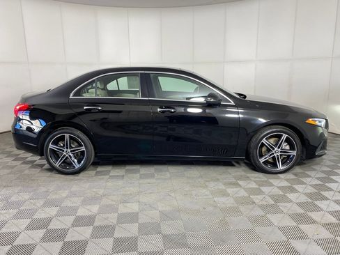 Used 2022 Mercedes-Benz A 220 4MATIC image 8