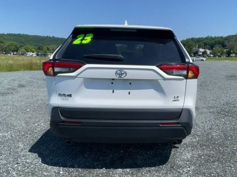 Certified 2023 Toyota RAV4 LE AWD/4WD image 7