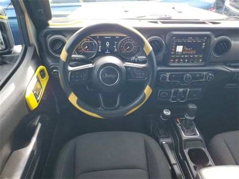 Used 2023 Jeep Wrangler Willys image 14