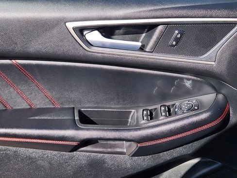 Used 2023 Ford Edge ST-Line image 24