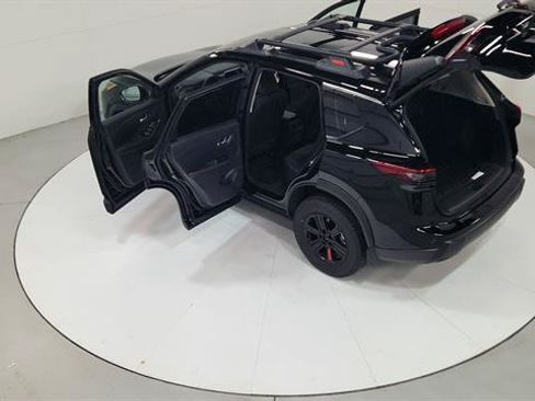 Certified 2025 Nissan Rogue SV AWD/4WD image 32