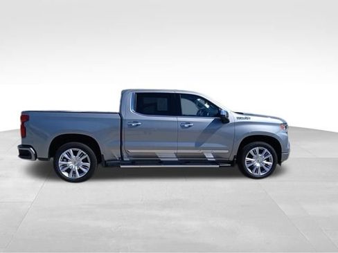 Certified 2024 Chevrolet Silverado 1500 High Country w/ High Country Premium Package AWD/4WD image 9