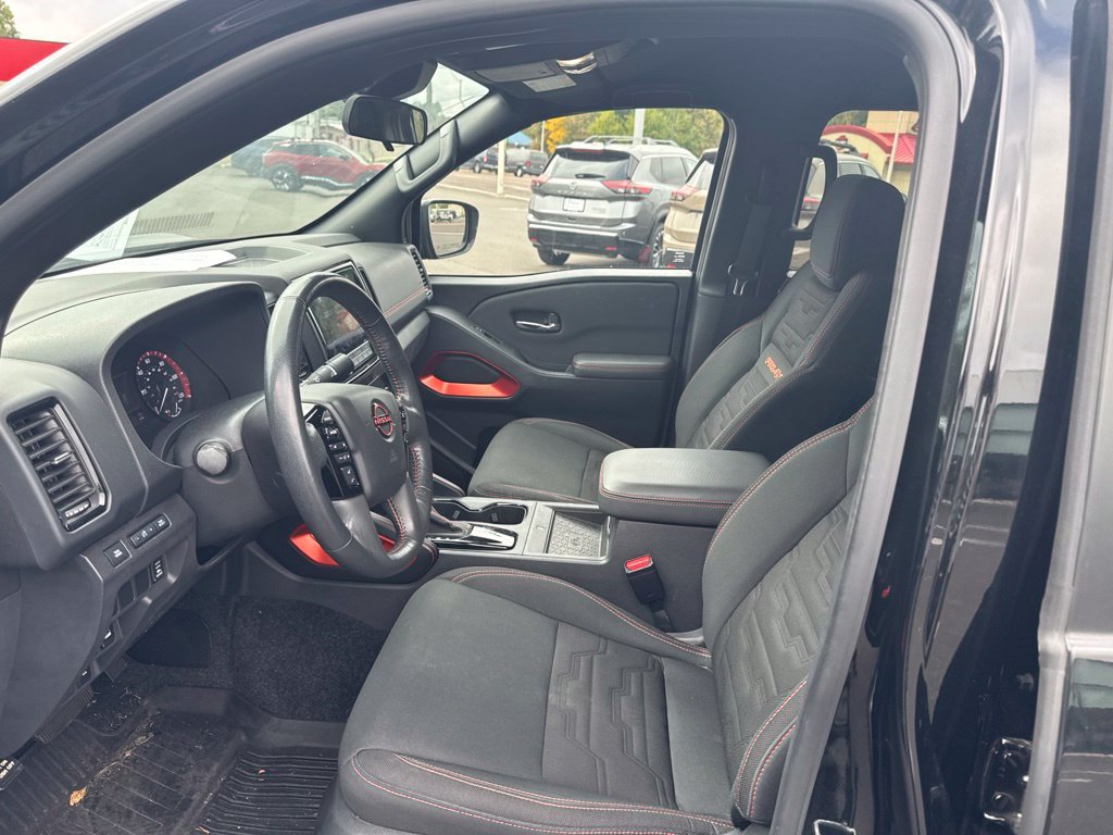 Used 2023 Nissan Frontier PRO-4X w/ Pro Convenience Package AWD/4WD image 16