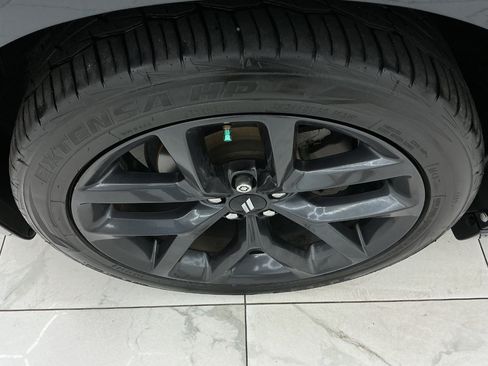 Used 2019 Dodge Charger SXT w/ Blacktop Package RWD image 45