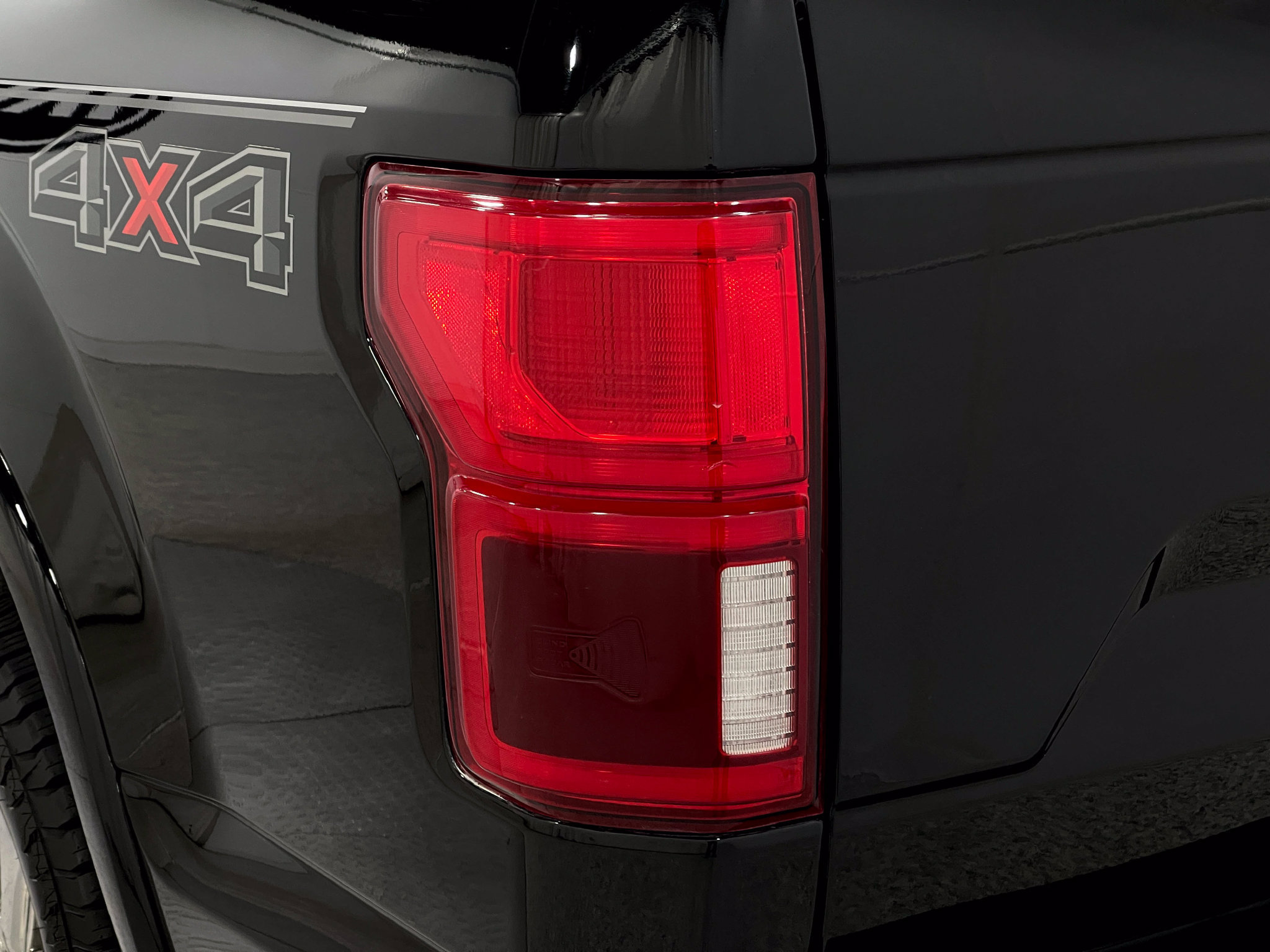 Used 2020 Ford F150 Lariat AWD/4WD image 35