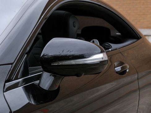 Used 2015 Mercedes-Benz S 550 4MATIC Coupe image 35