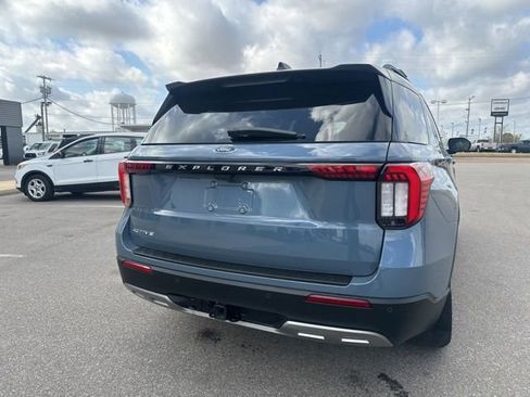 Used 2025 Ford Explorer Active w/ Active Comfort Package image 21