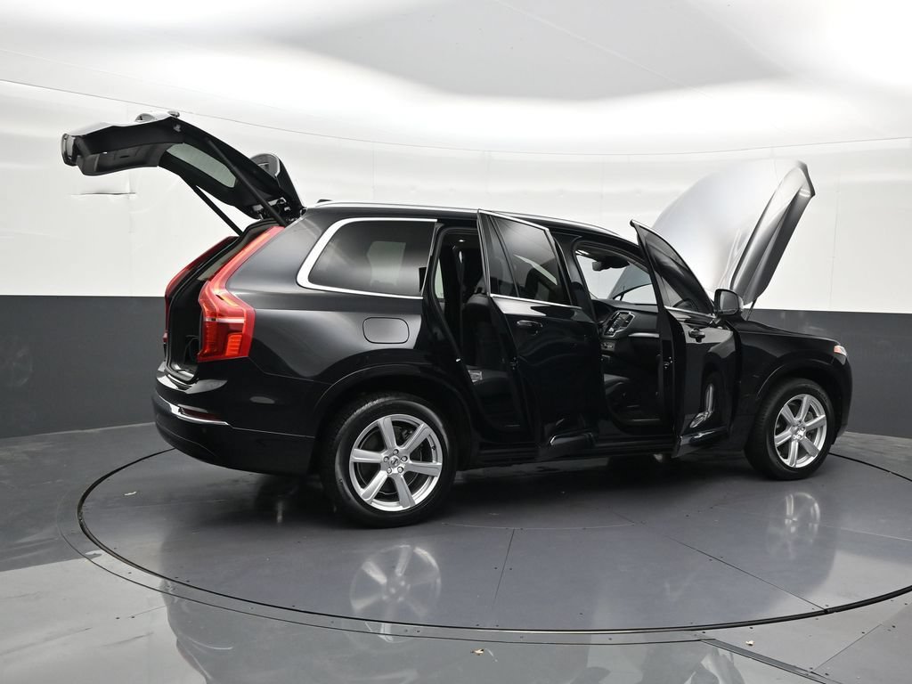 Certified 2024 Volvo XC90 B5 Core AWD/4WD image 30