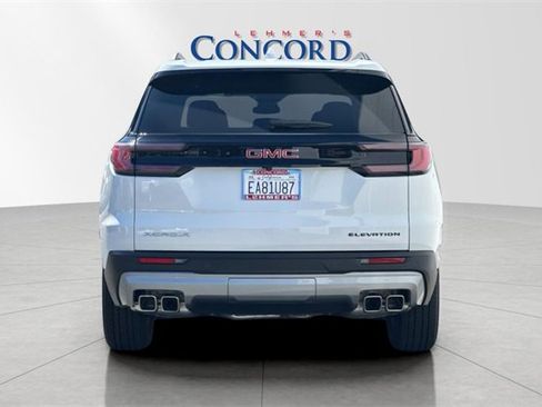Used 2025 GMC Acadia Elevation image 5
