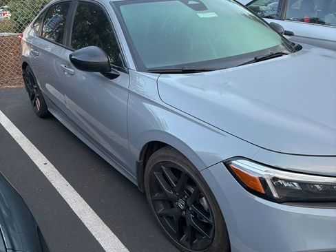 Used 2024 Honda Civic Sport image 3