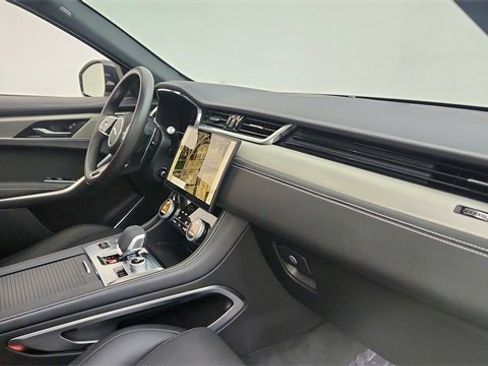 Used 2025 Jaguar F-PACE R-Dynamic S image 20
