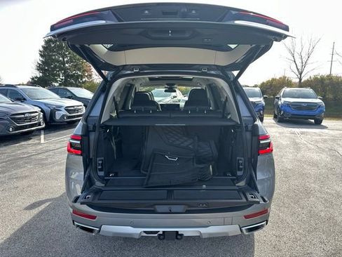 Certified 2025 BMW X7 xDrive40i w/ Premium Package image 39
