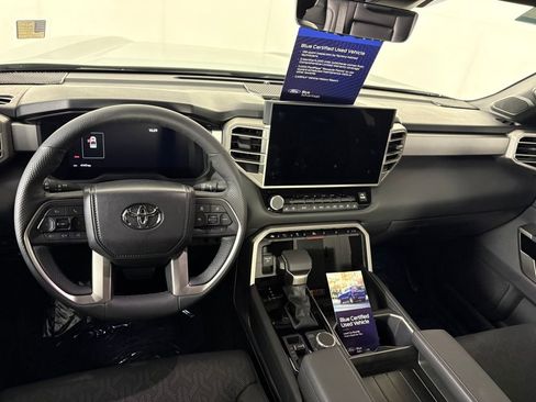 Used 2025 Toyota Tundra Limited image 26