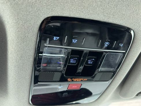 Used 2024 Hyundai Santa Fe Limited image 35