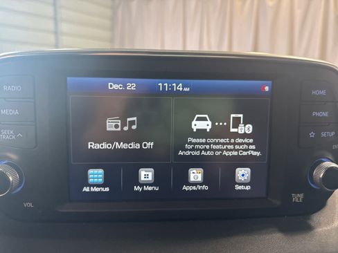 Used 2020 Hyundai Santa Fe SEL w/ Convenience + Premium Package image 16