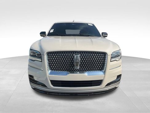 Used 2024 Lincoln Navigator Reserve AWD/4WD image 19