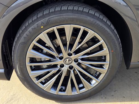 New 2026 Lexus RX 450h AWD image 5
