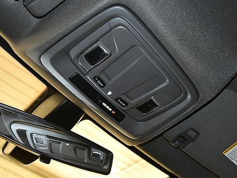 Used 2020 Chevrolet Silverado 1500 Custom Trail Boss w/ Custom Convenience Package image 27