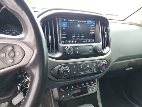 Used 2021 Chevrolet Colorado Z71 image 12