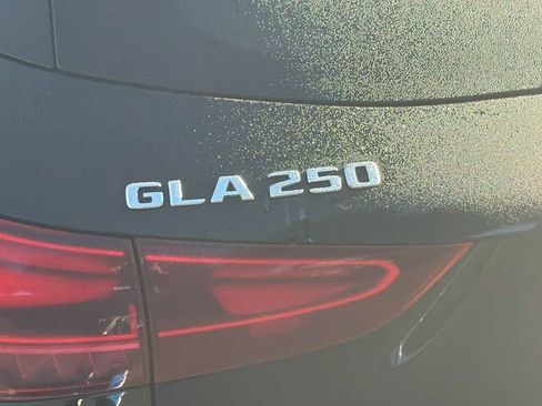 Used 2025 Mercedes-Benz GLA 250 4MATIC image 34