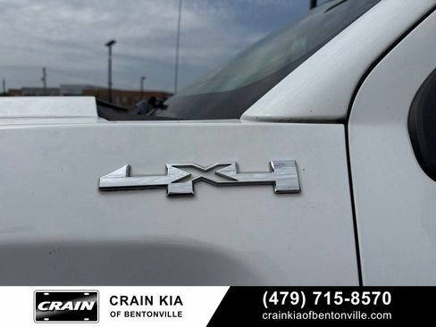 Used 2015 GMC Sierra 1500 SLE w/ SLE Value Package AWD/4WD image 16