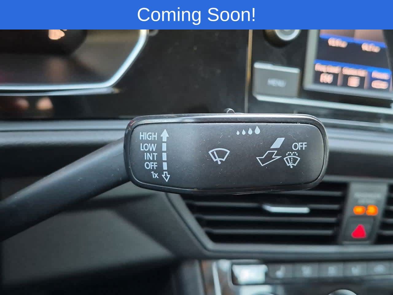 Used 2023 Volkswagen Jetta SE FWD image 25