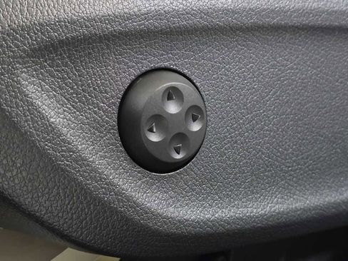 Certified 2025 Mercedes-Benz GLS 450 4MATIC image 26