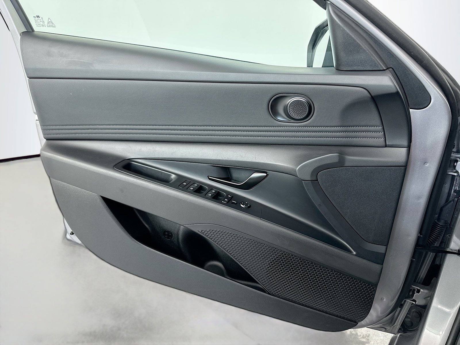 Certified 2026 Hyundai Elantra Sport FWD image 23
