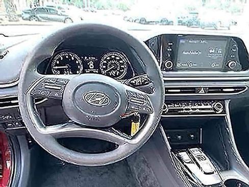 Used 2023 Hyundai Sonata SE FWD image 12