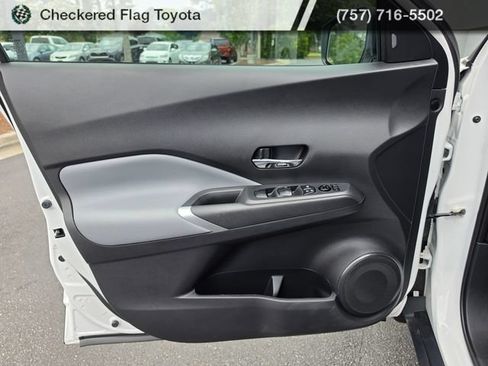 Used 2024 Nissan Kicks SR w/ SR Premium Package FWD image 20