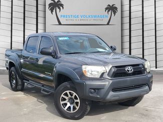 Used 2014 Toyota Tacoma PreRunner image 1
