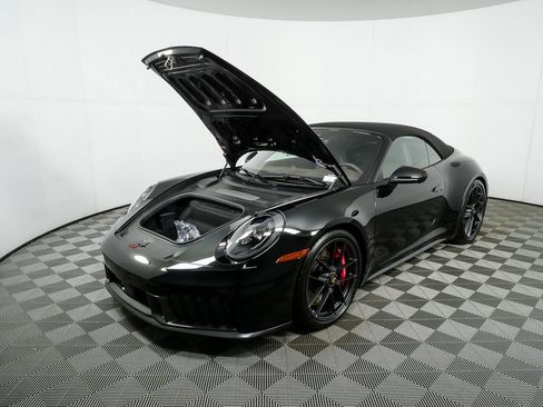 New 2026 Porsche 911 Carrera GTS image 32