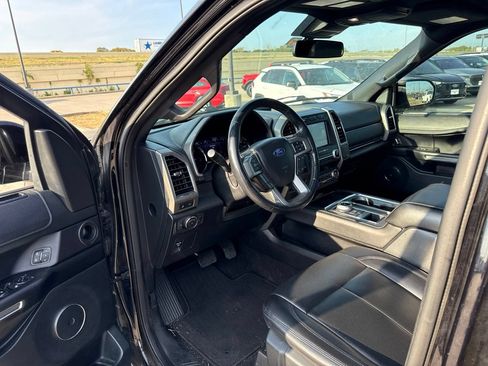 Used 2021 Ford Expedition XLT RWD image 19