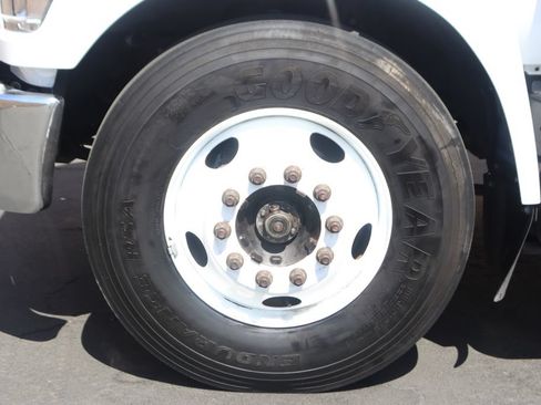 Used 2019 Ford F650 2WD Regular Cab Super Duty image 32