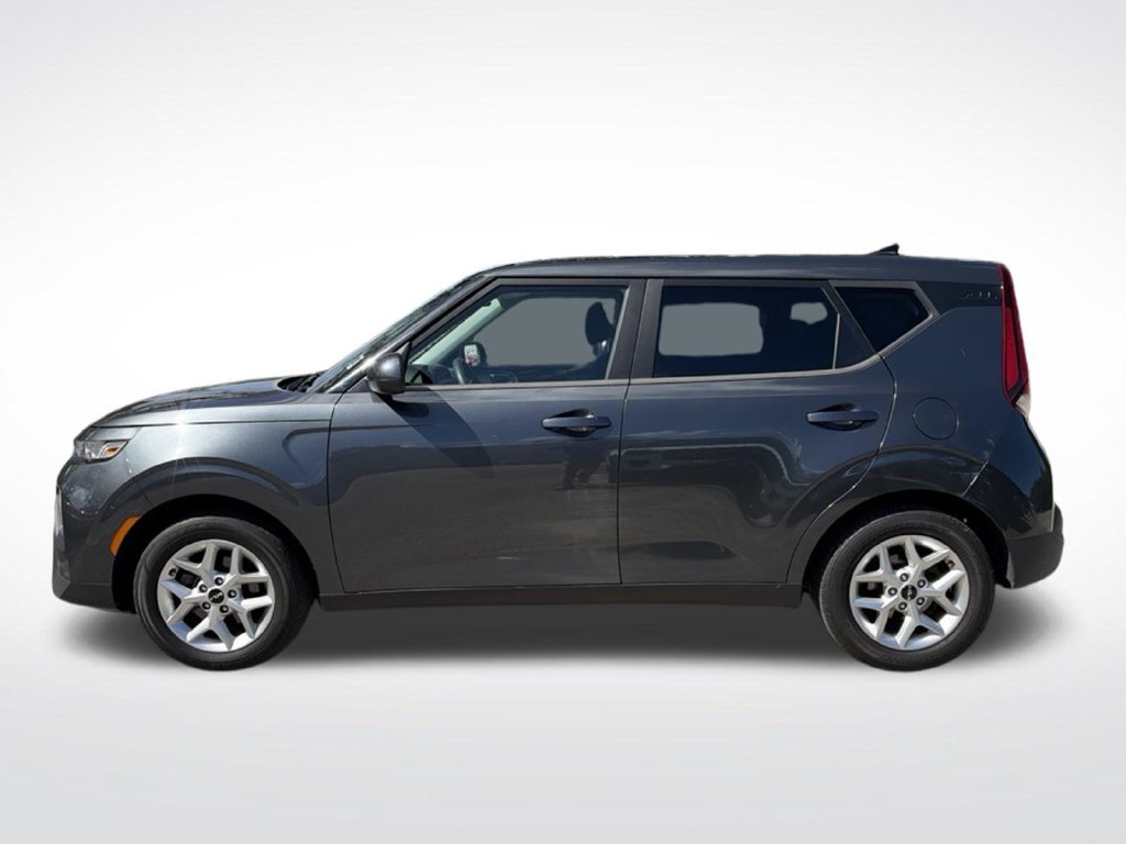 Used 2022 Kia Soul LX w/ Technology Package FWD image 8