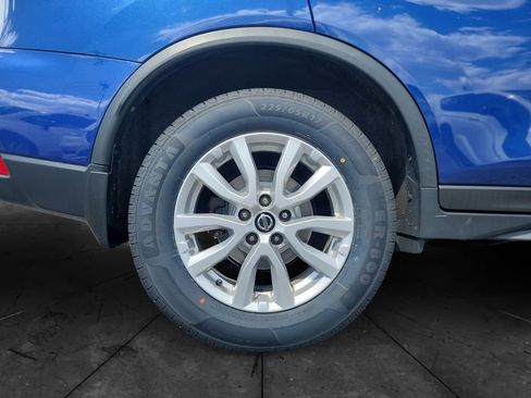 Used 2019 Nissan Rogue SV AWD/4WD image 14