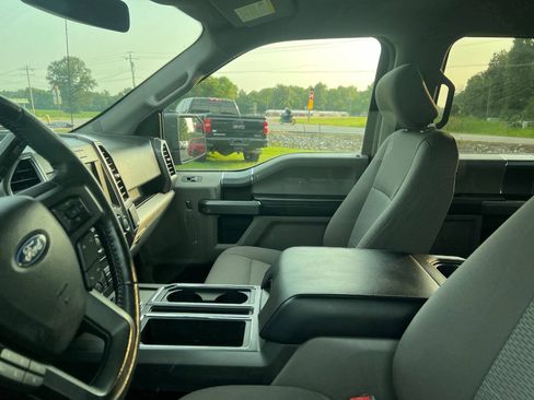 Used 2018 Ford F150 XLT w/ Equipment Group 302A Luxury AWD/4WD image 11