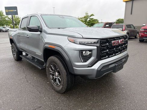 Used 2023 GMC Canyon Elevation w/ Trailering Package AWD/4WD image 4