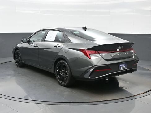Certified 2026 Hyundai Elantra SEL FWD image 4