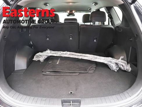 Used 2023 Hyundai Santa Fe SEL FWD image 9