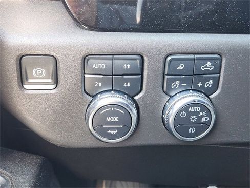 Certified 2023 GMC Sierra 1500 SLT image 22