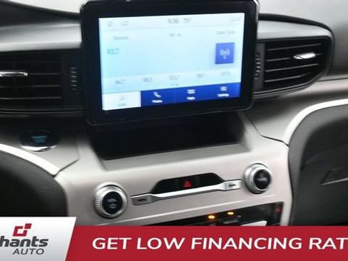 Used 2022 Ford Explorer XLT AWD/4WD image 19