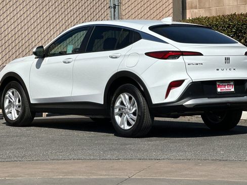 Certified 2025 Buick Envista Sport Touring FWD image 5