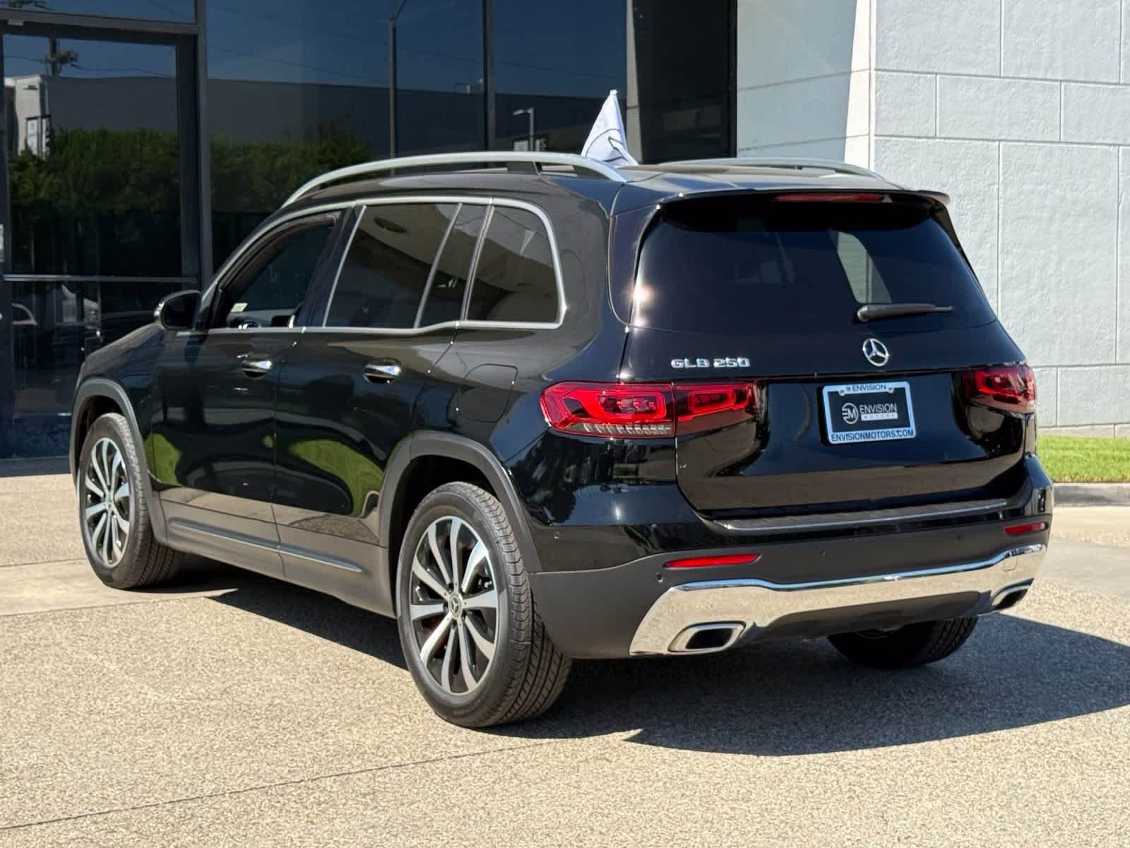 Used 2023 Mercedes-Benz GLB 250 image 10